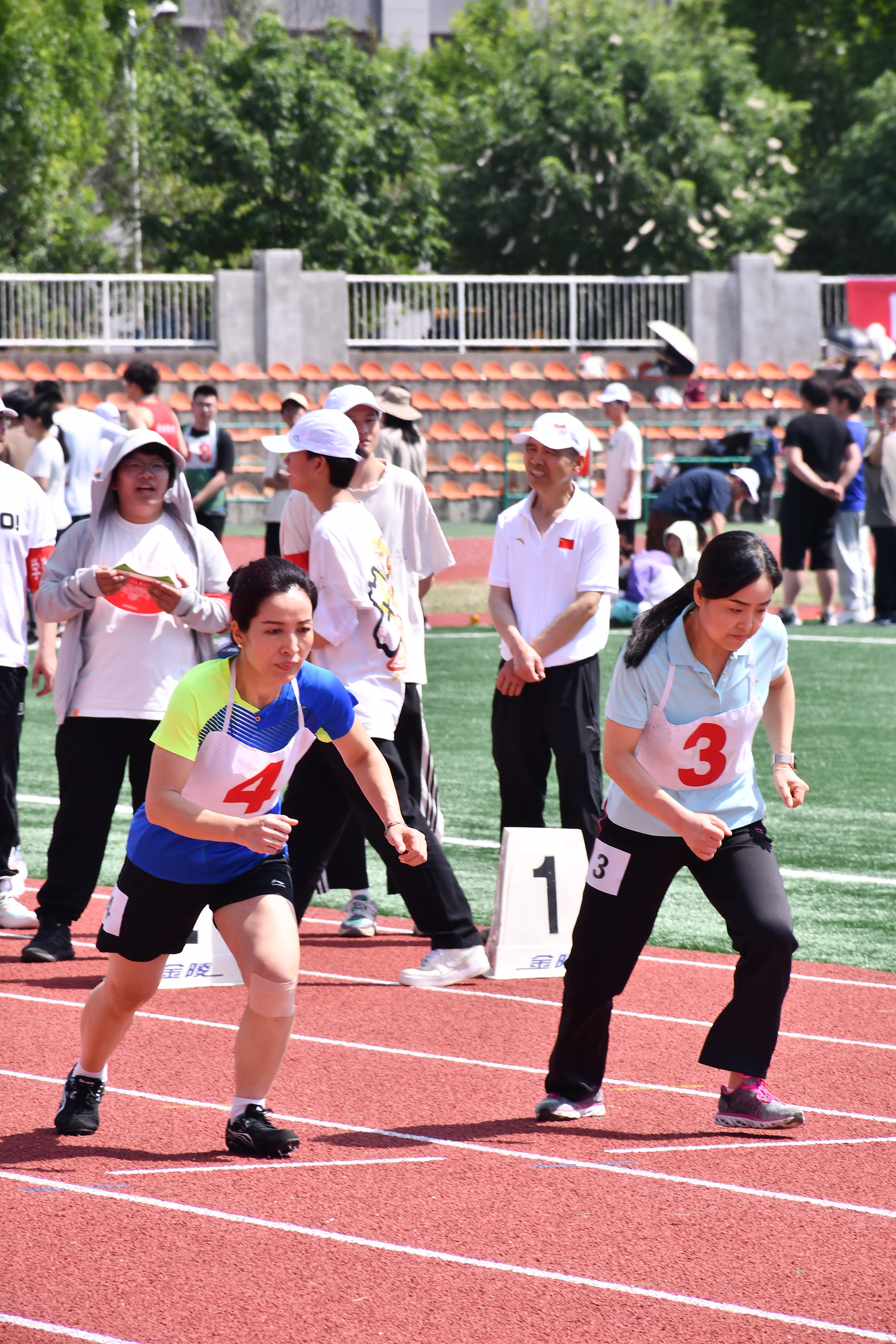 女教工甲组60米第二名、乙组60米第四名.JPG