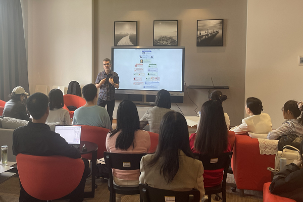 我院举办“从稿件到发表：编辑看重什么？”学术研讨交流会