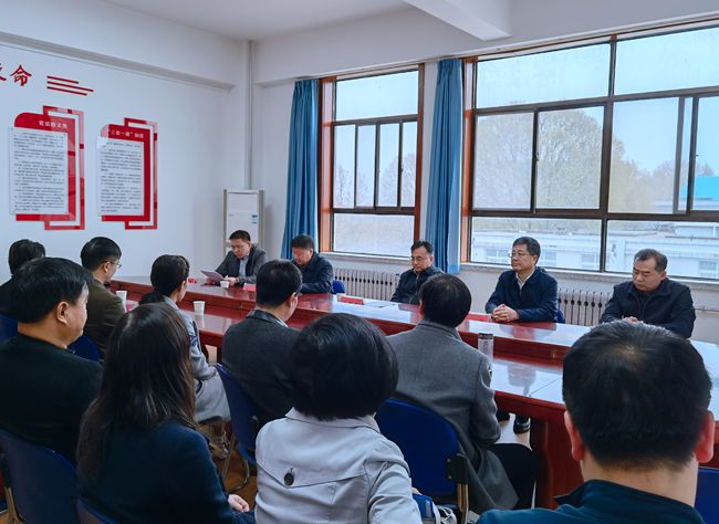 c29efa2e0cce42c78f544cf6b3a723c0.jpg 干部会1.jpg