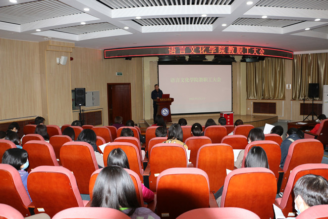 a6b6afef0af64775b3ae91fe5ee58dae.jpg 会场.jpg